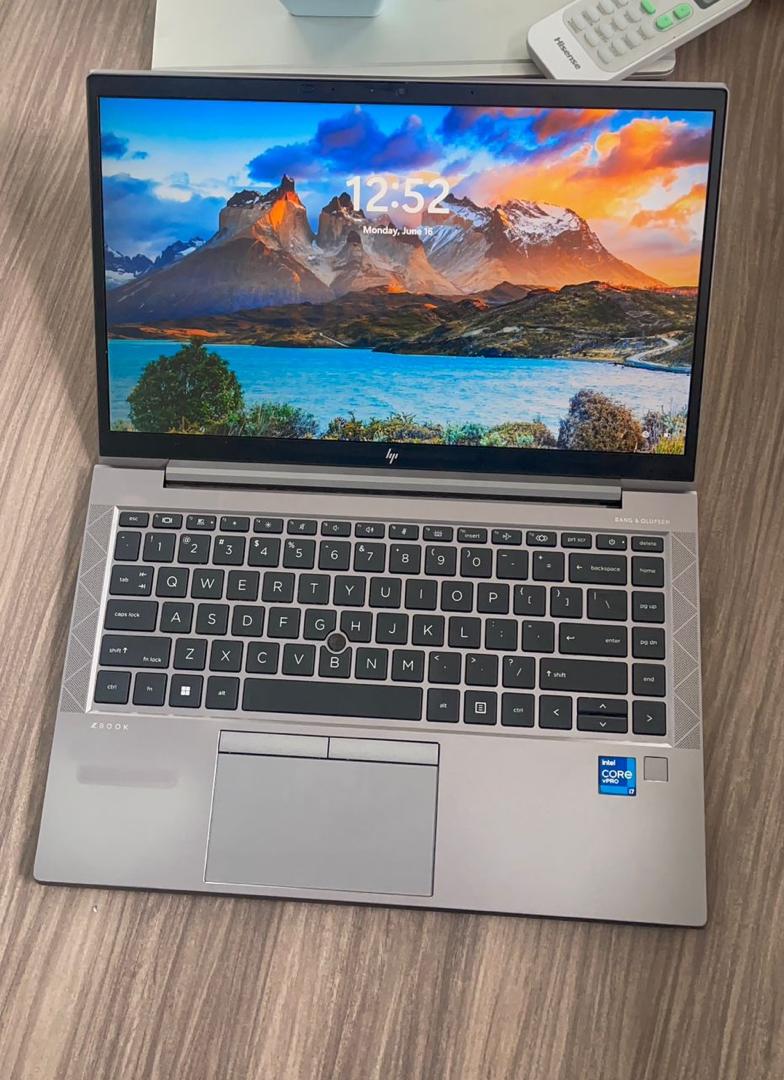 HP ZBOOK FIRELY